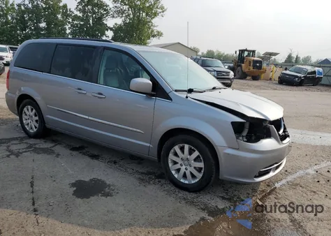 2015 Chrysler Town & Country Touring from USA, damaged, VIN 2C4RC1BG1FR729847